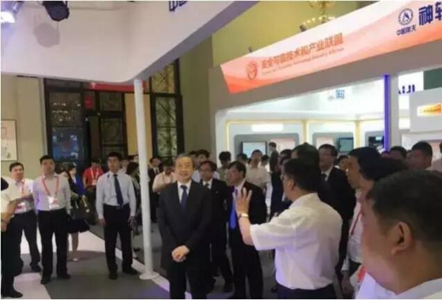 普华携最新系列产品亮相软博会