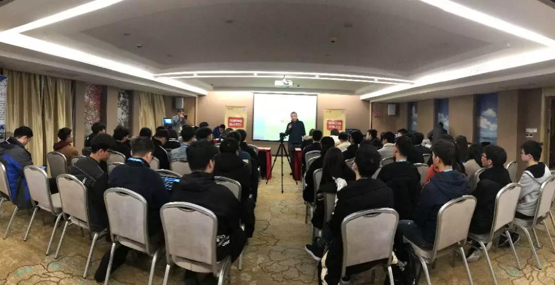 华梦全国大学生开源软件技术创意大赛(决赛)在武汉正式拉开帷幕