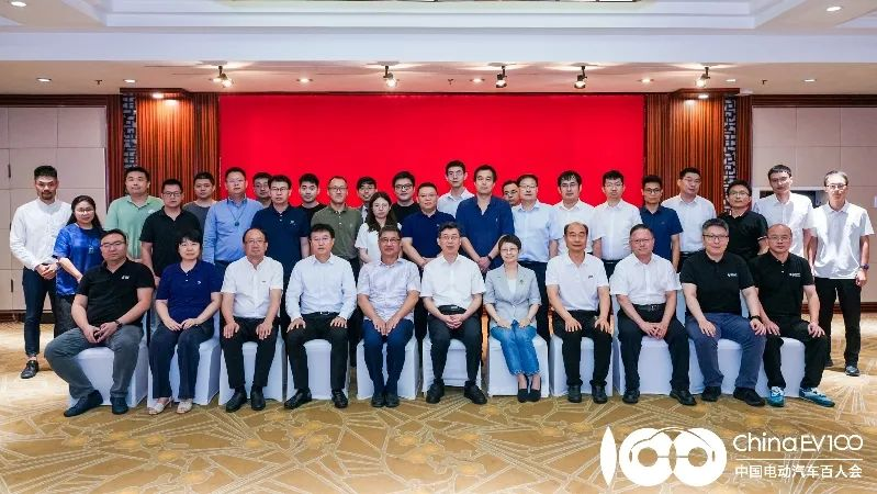 普华基础软件受邀出席“推动车用操作系统生态建设与量产装车”研讨会